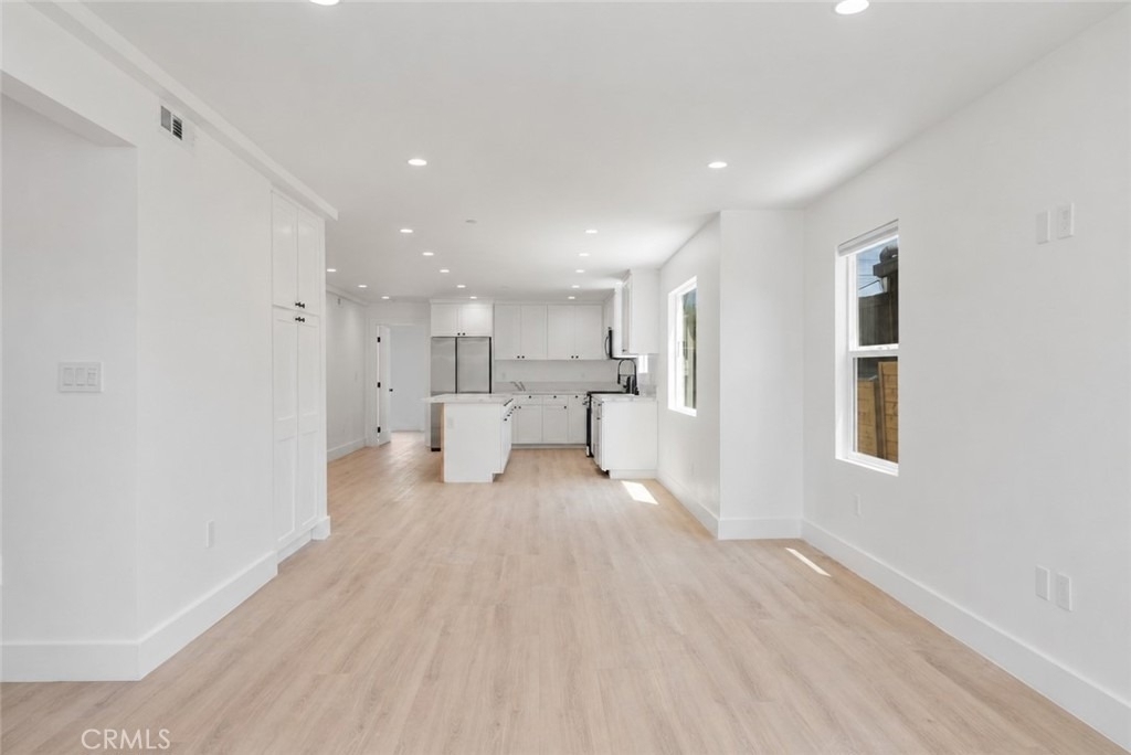 2338 S Cloverdale Avenue - Photo 5