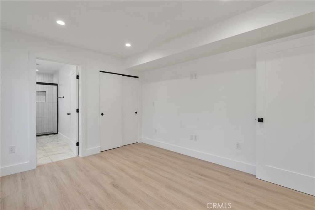 2338 S Cloverdale Avenue - Photo 16