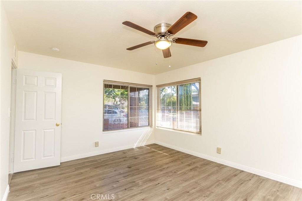 2714 N Linwood - Photo 17