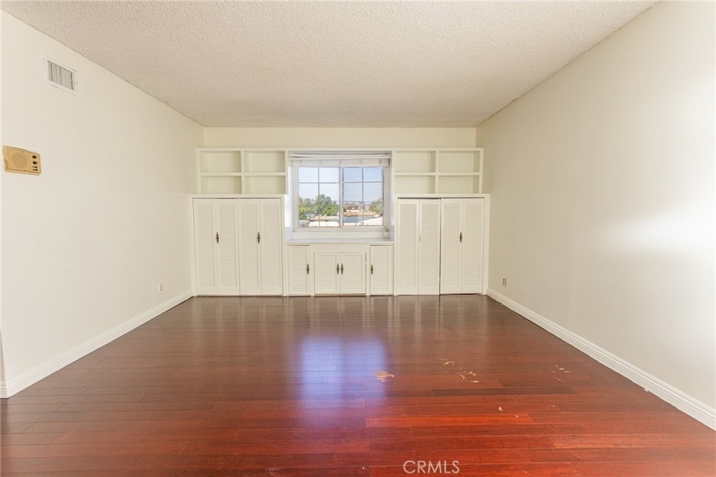 2714 N Linwood - Photo 9