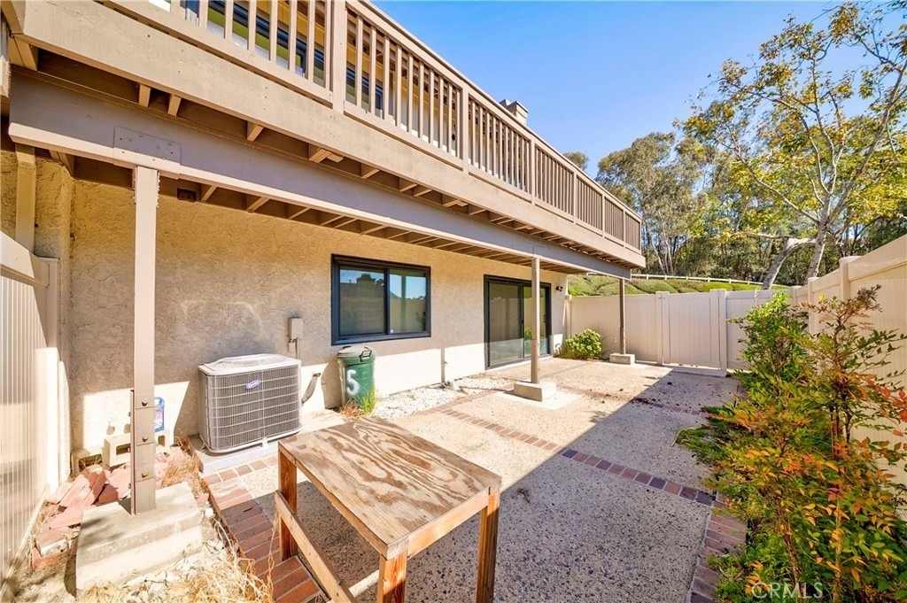 2415 Applewood Circle - Photo 9