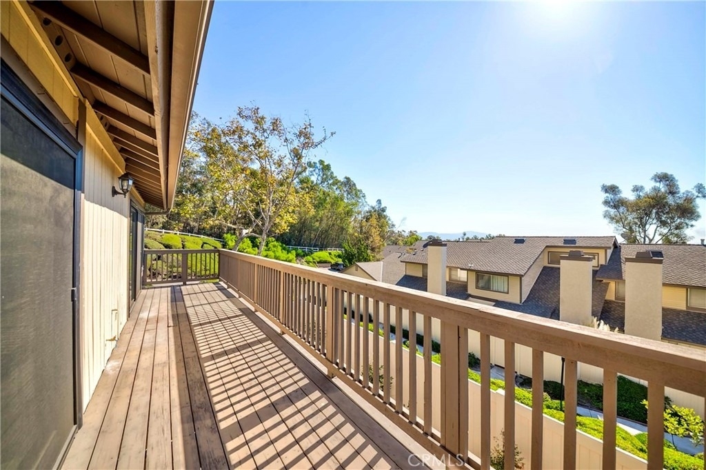 2415 Applewood Circle - Photo 7