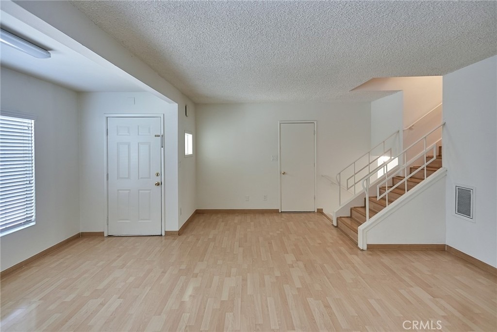 2656 Fairway Avenue - Photo 18