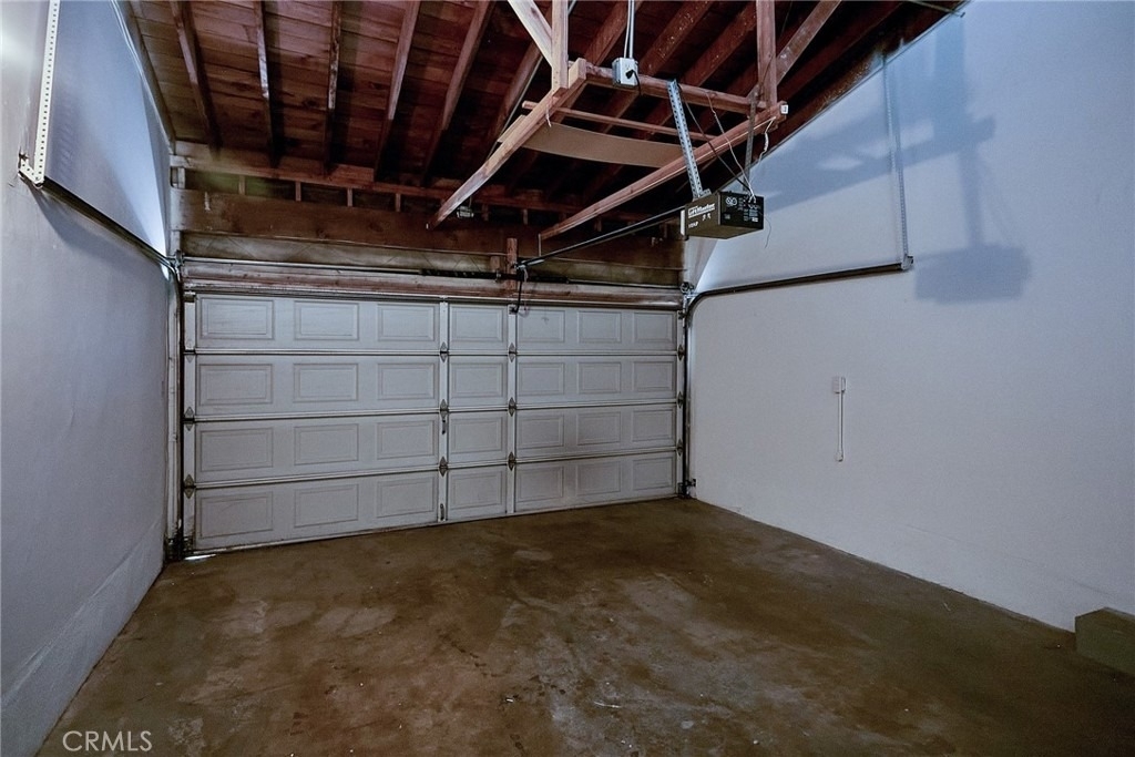 2656 Fairway Avenue - Photo 30