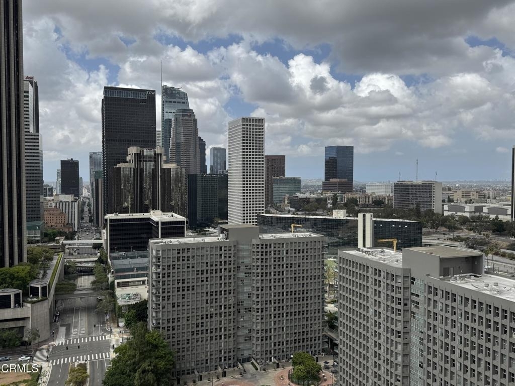 800 W 1st Street - Photo 41