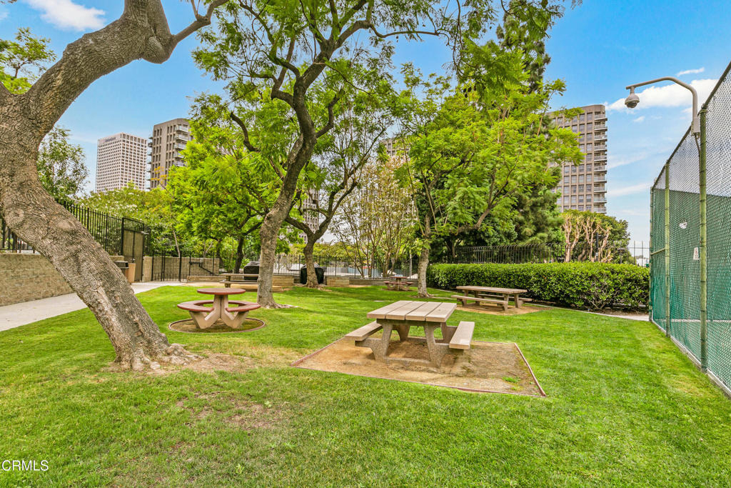 800 W 1st Street - Photo 38