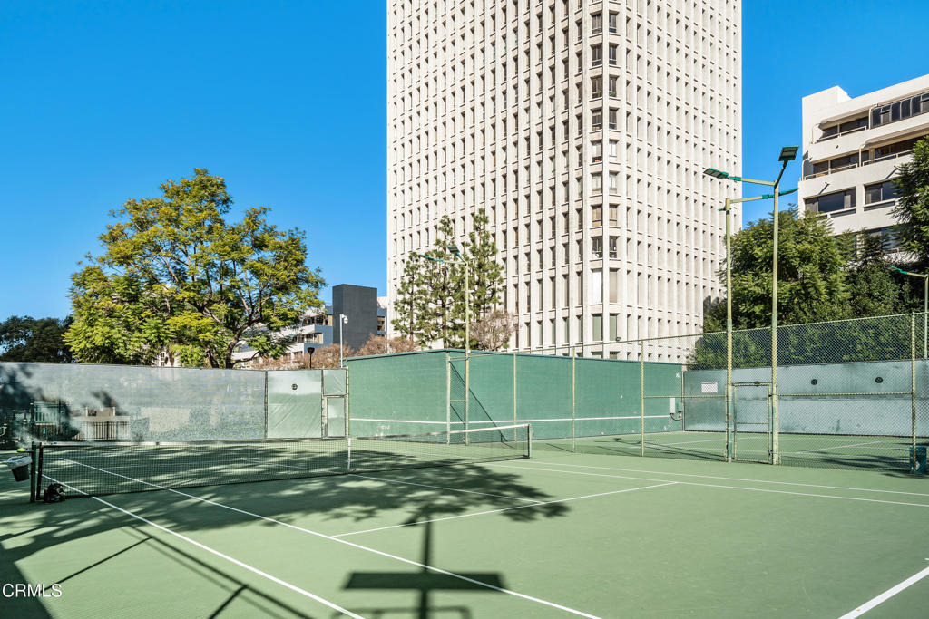 800 W 1st Street - Photo 24