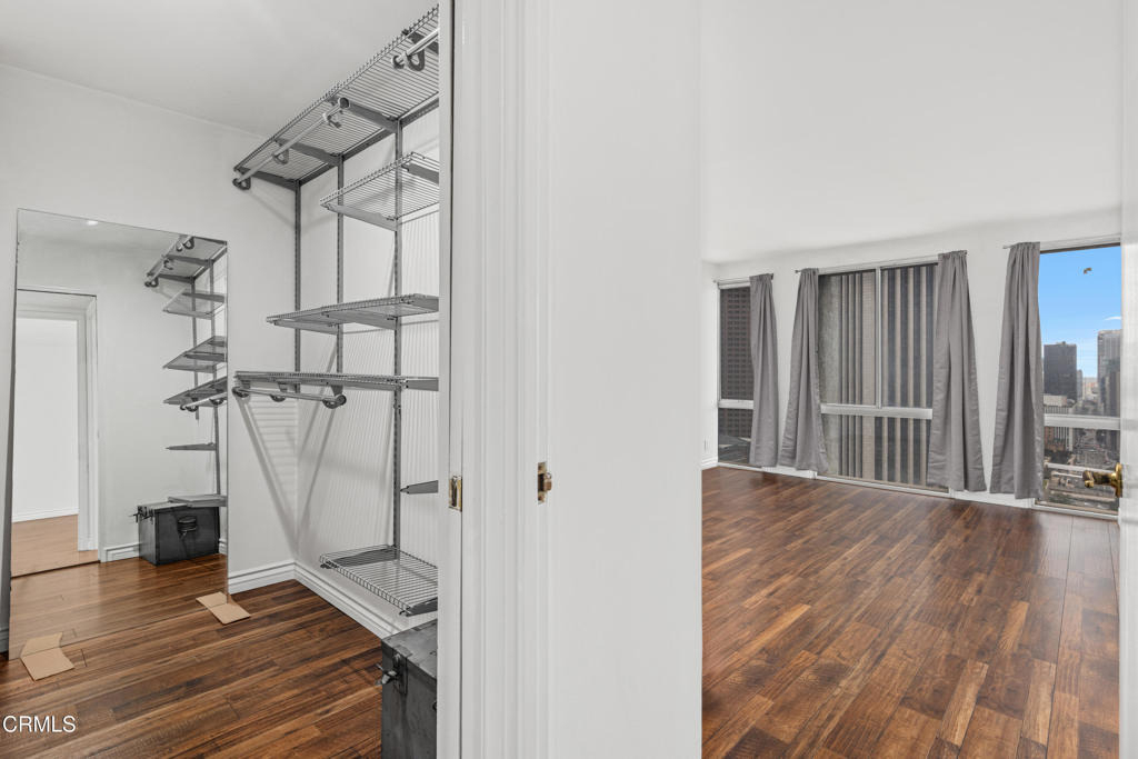 800 W 1st Street - Photo 12