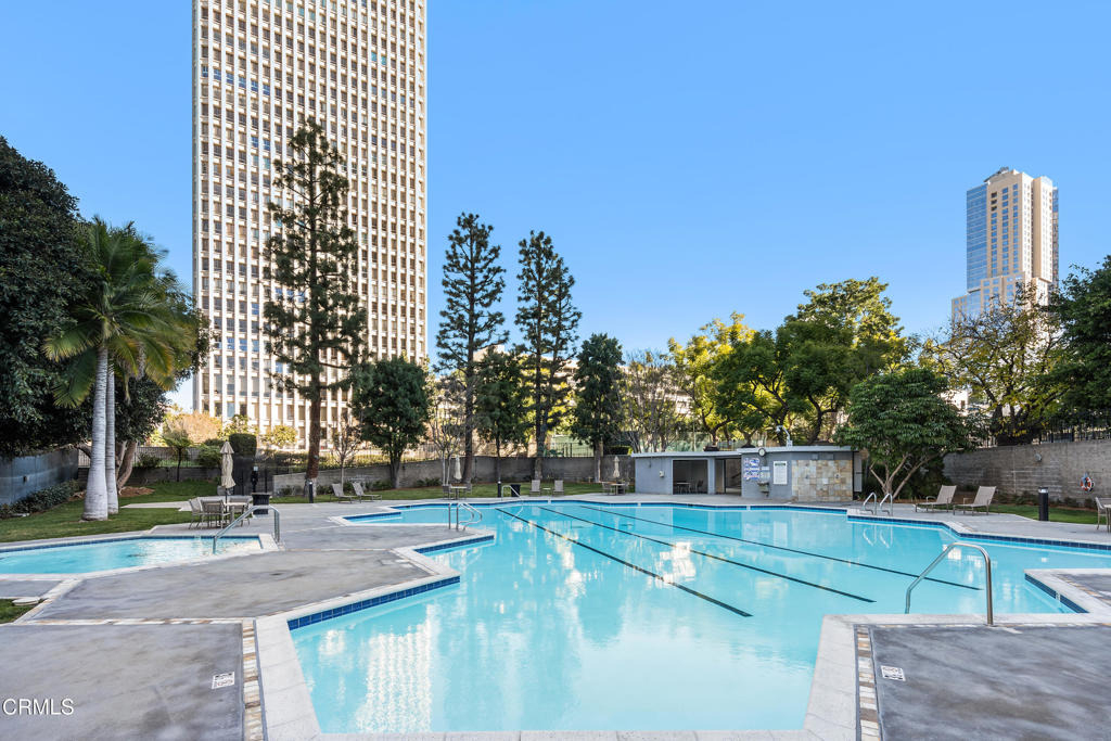 800 W 1st Street - Photo 25
