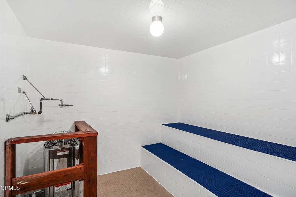 800 W 1st Street - Photo 29