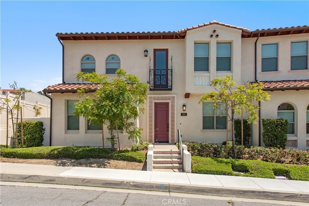 886 Francesca - Photo 0