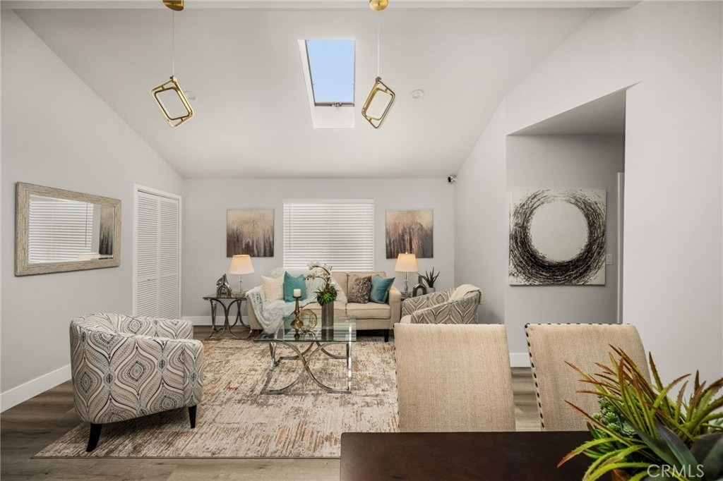 5157 Inglewood - Photo 2