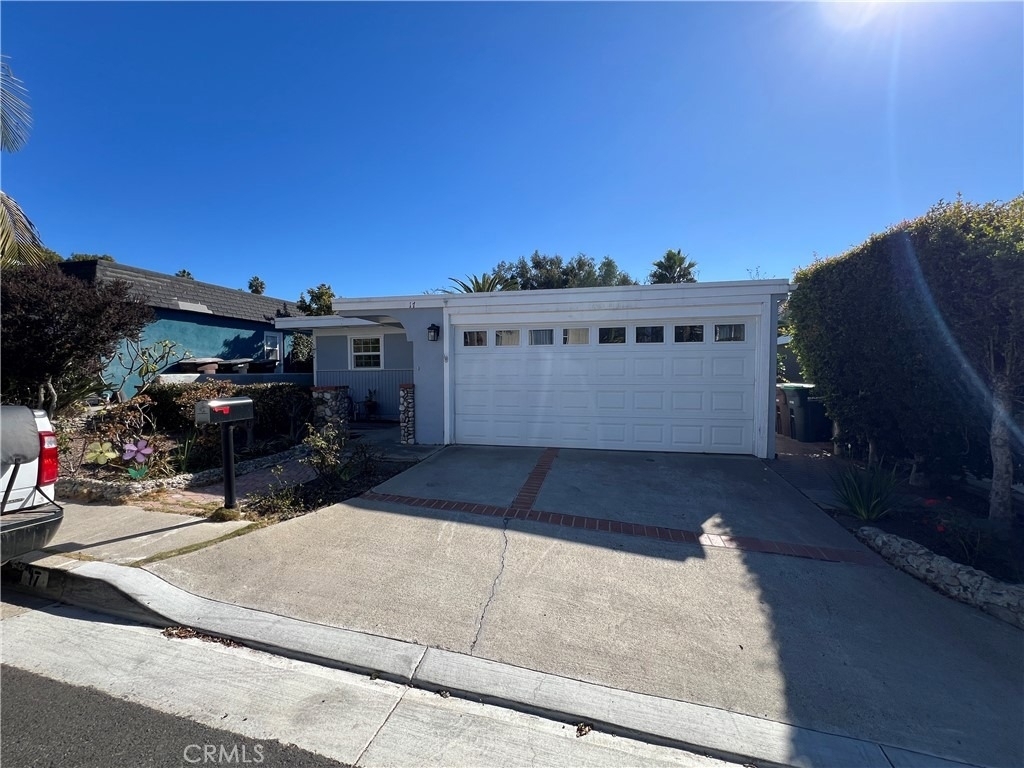 17 W Avenida San Gabriel - Photo 0