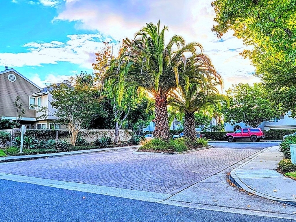 27835 Berwick - Photo 2