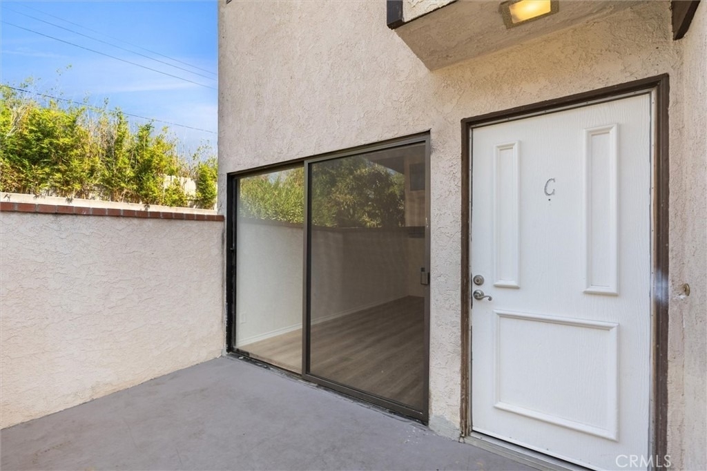 24525 Bendricon - Photo 0