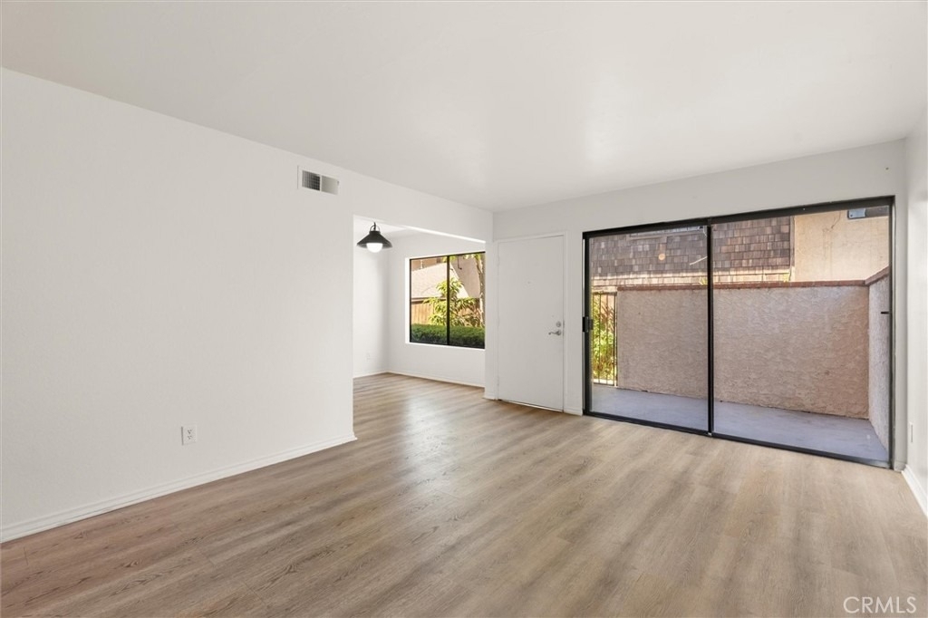 24525 Bendricon - Photo 3