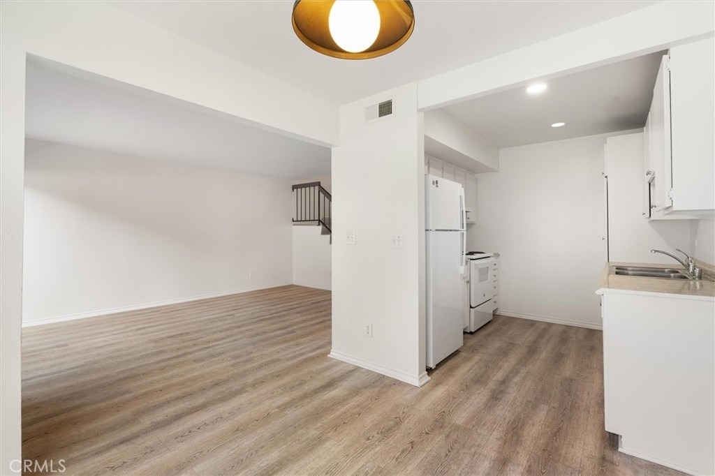 24525 Bendricon - Photo 6