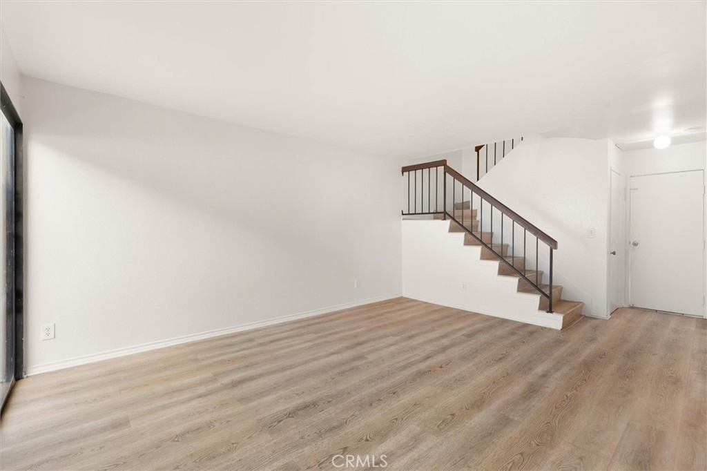 24525 Bendricon - Photo 2