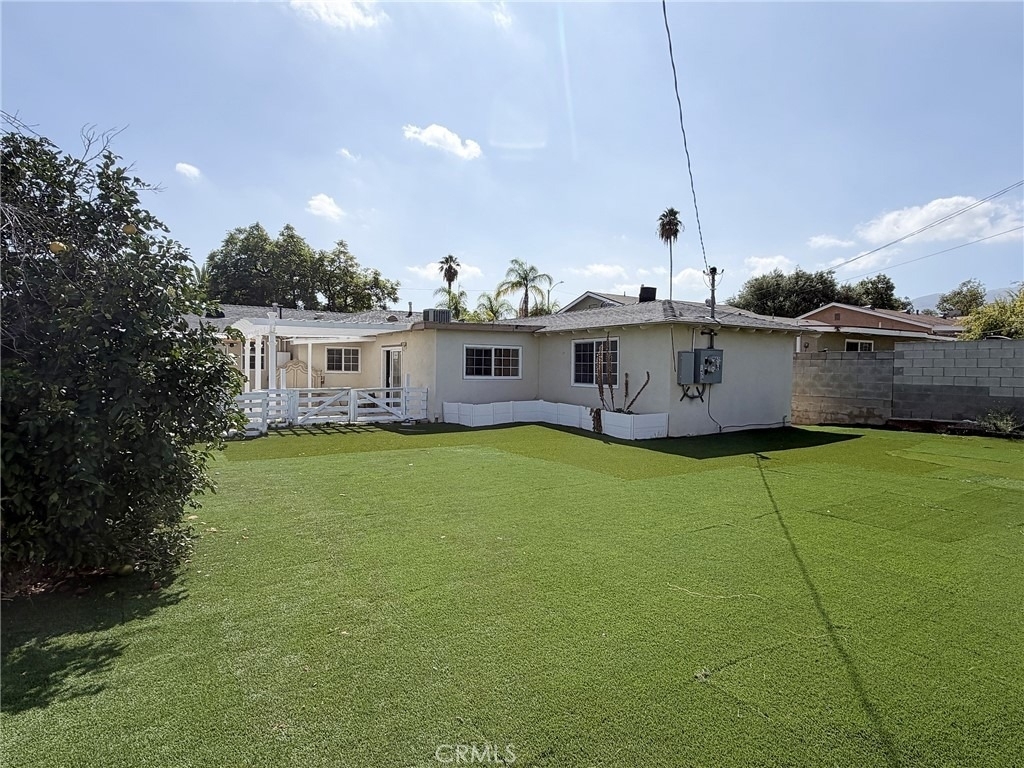 1420 Avenida Del Vista - Photo 18