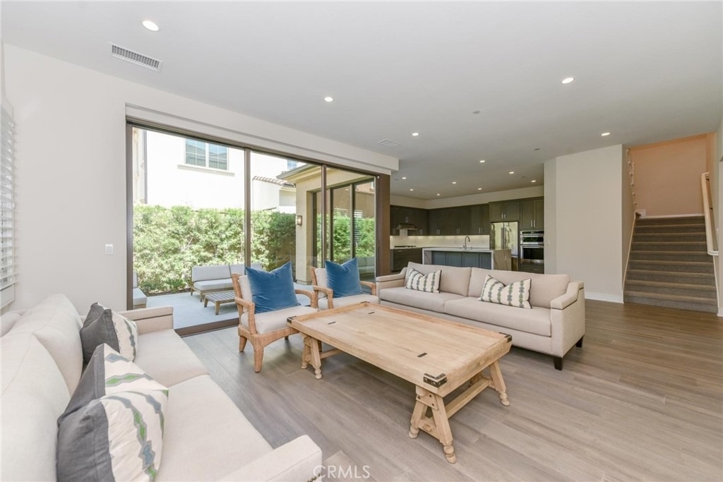 121 Linda Vista - Photo 2