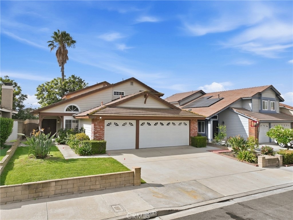 3353 Silvertip - Photo 1