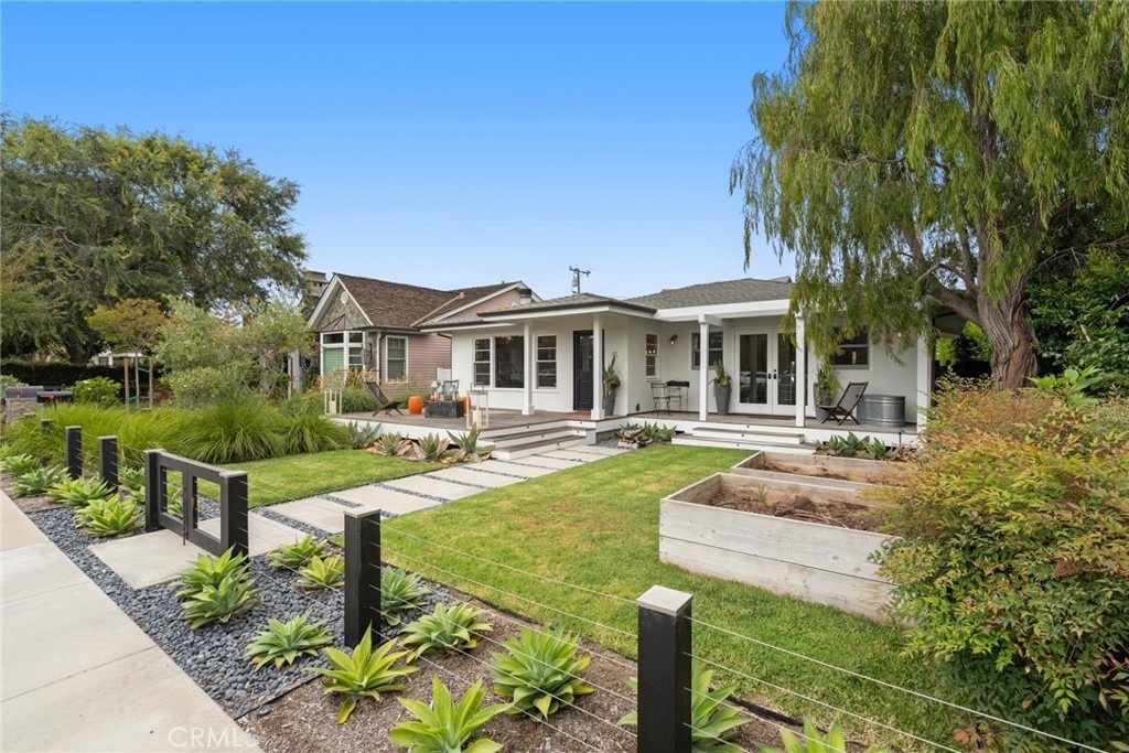 274 Magnolia Street - Photo 0