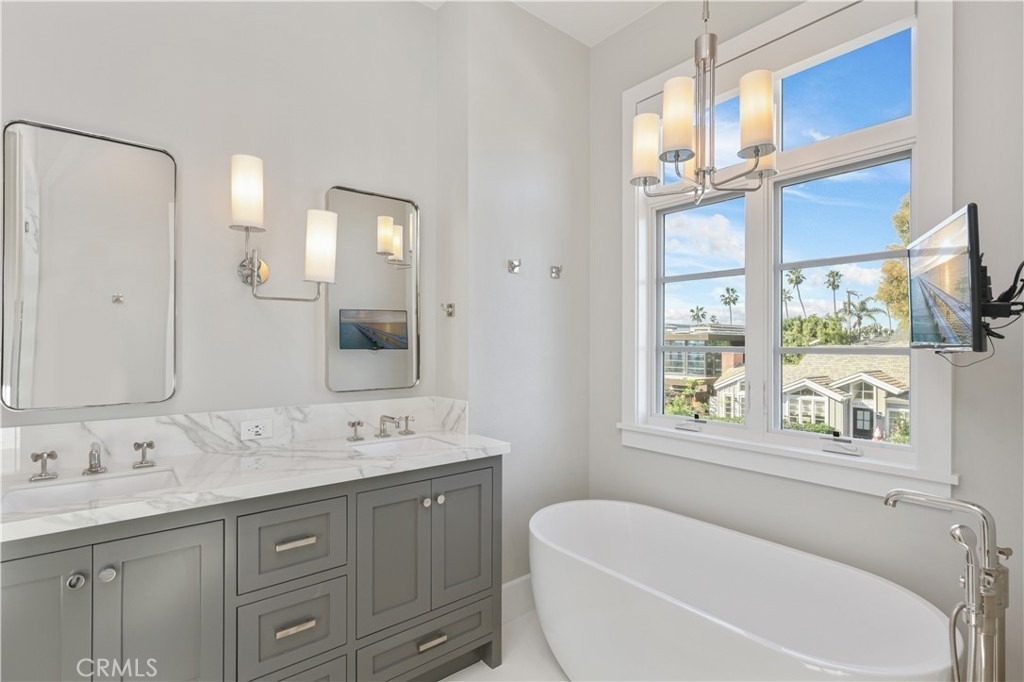708 Heliotrope Avenue - Photo 17