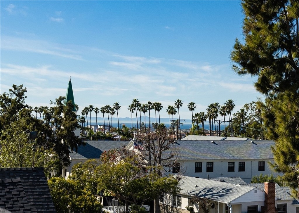 708 Heliotrope Avenue - Photo 10