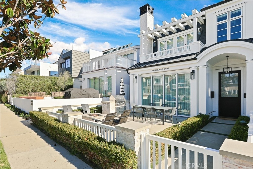 708 Heliotrope Avenue - Photo 9