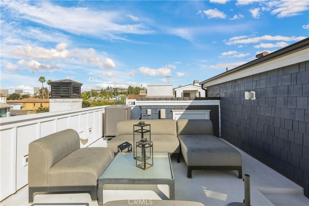 708 Heliotrope Avenue - Photo 39