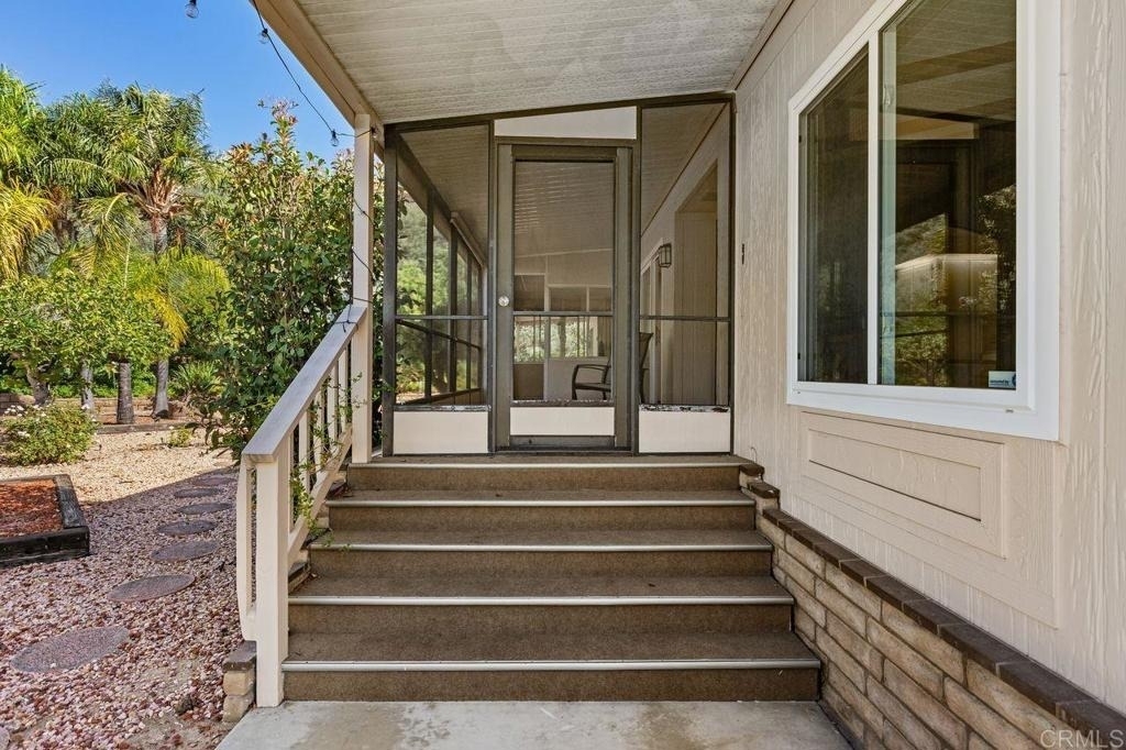 8975 Lawrence Welk Dr - Photo 8