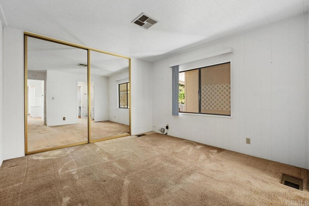 8975 Lawrence Welk Dr - Photo 38