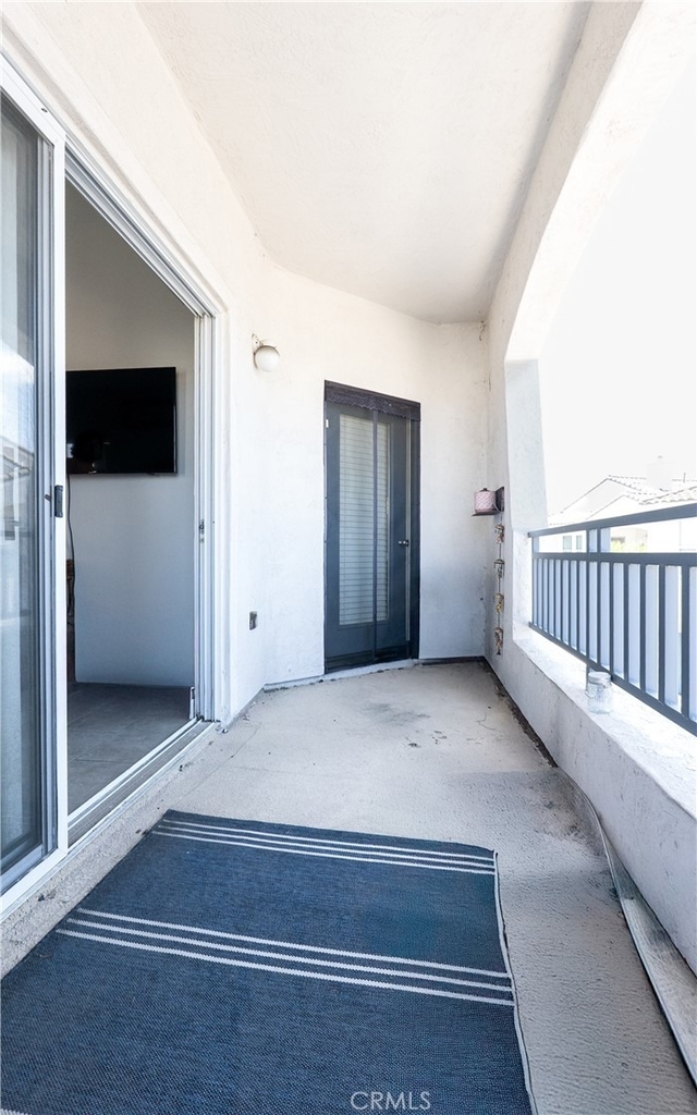 7583 Hazard Center Dr - Photo 12
