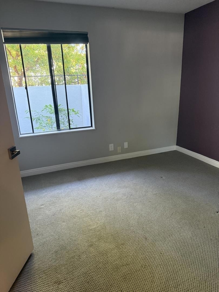 839 Balboa Lane - Photo 15