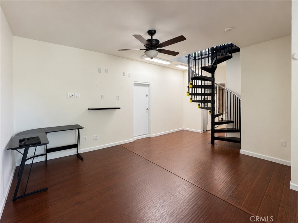 23874 Rhodes Avenue - Photo 18