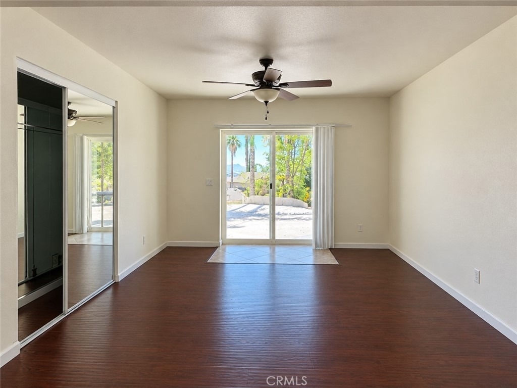 23874 Rhodes Avenue - Photo 19