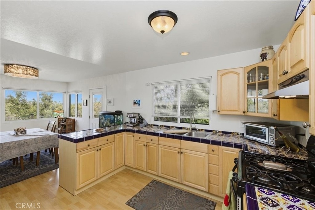 2715 Brockton - Photo 31