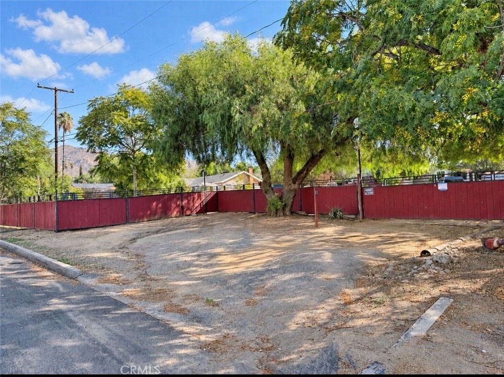 11786 Mathews - Photo 0