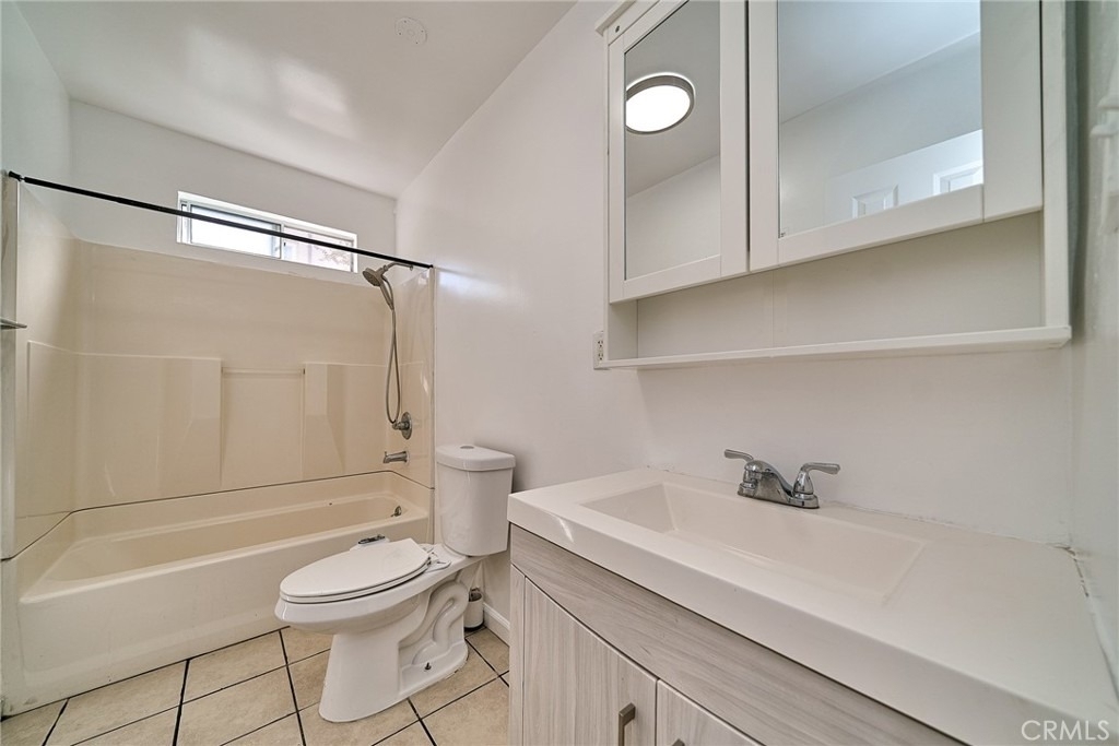 3011 S West View - Photo 8