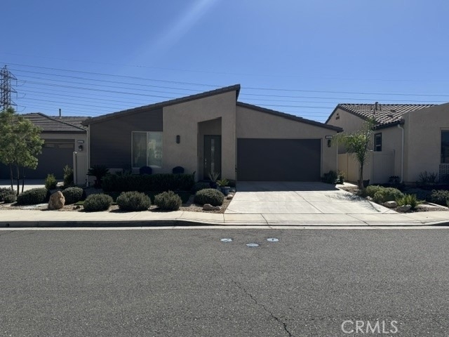 1661 Village Green - Photo 1