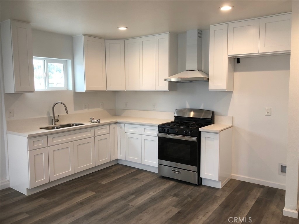 2034 W Mill - Photo 1