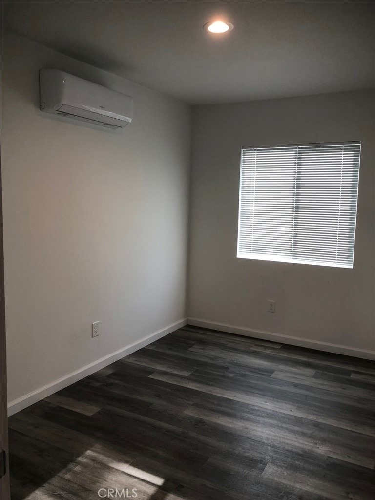 2034 W Mill - Photo 7