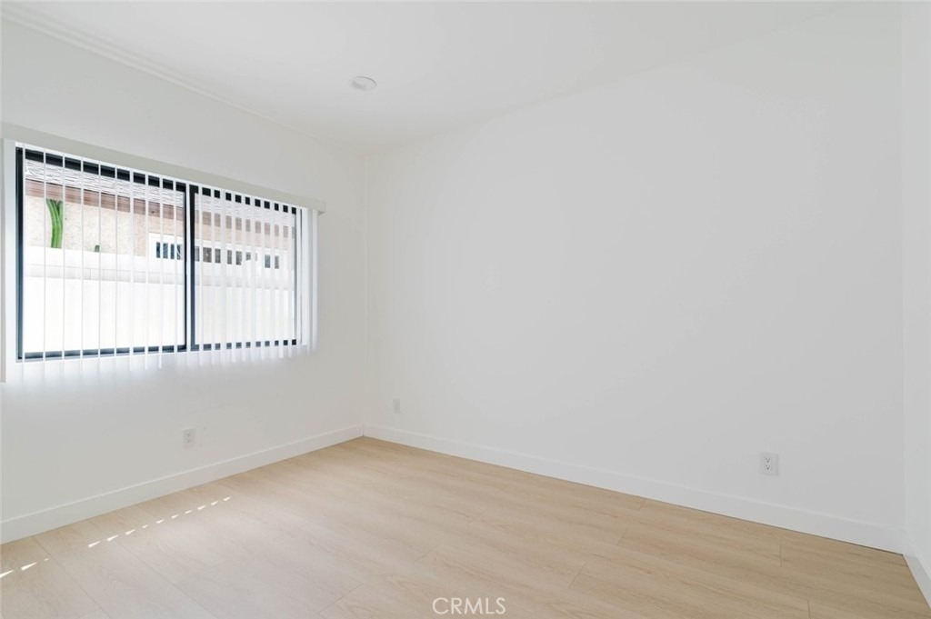 7746 Shadyspring Place - Photo 9