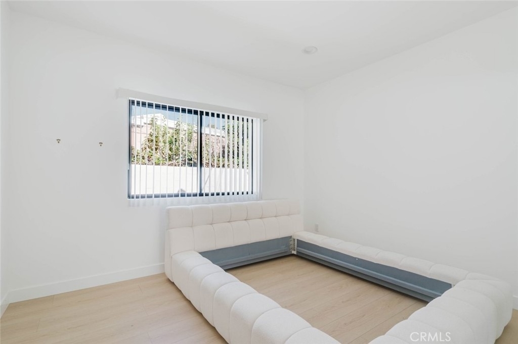 7746 Shadyspring Place - Photo 11