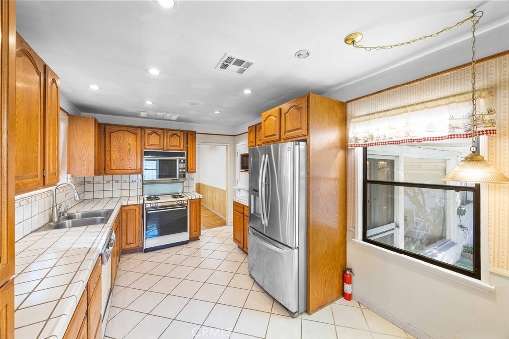 1207 Graynold - Photo 10
