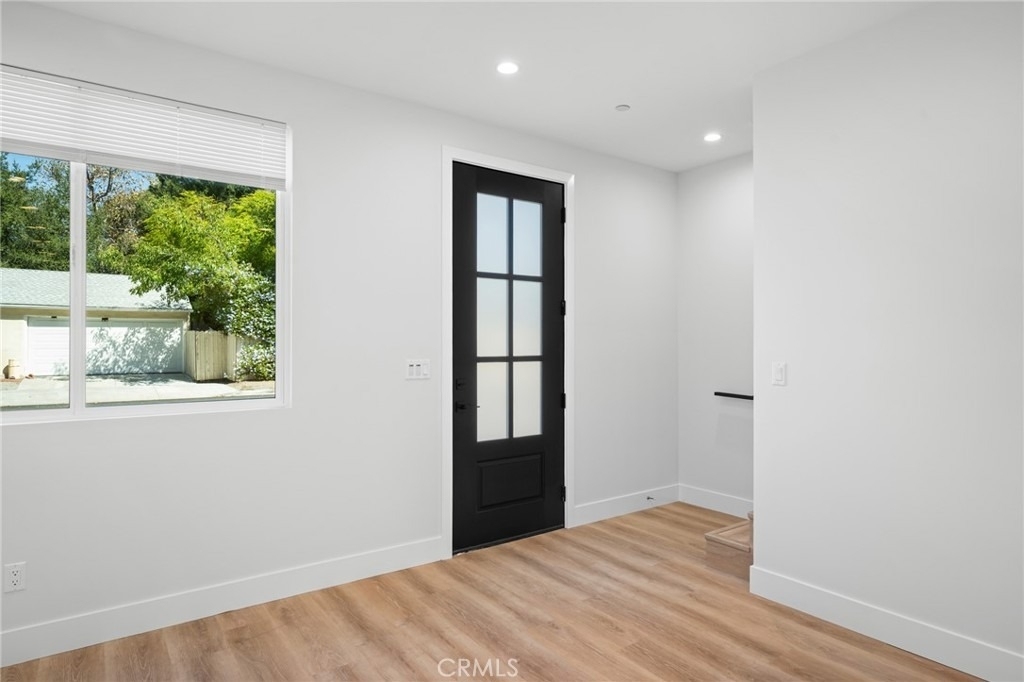 11626 Weddington Street - Photo 2