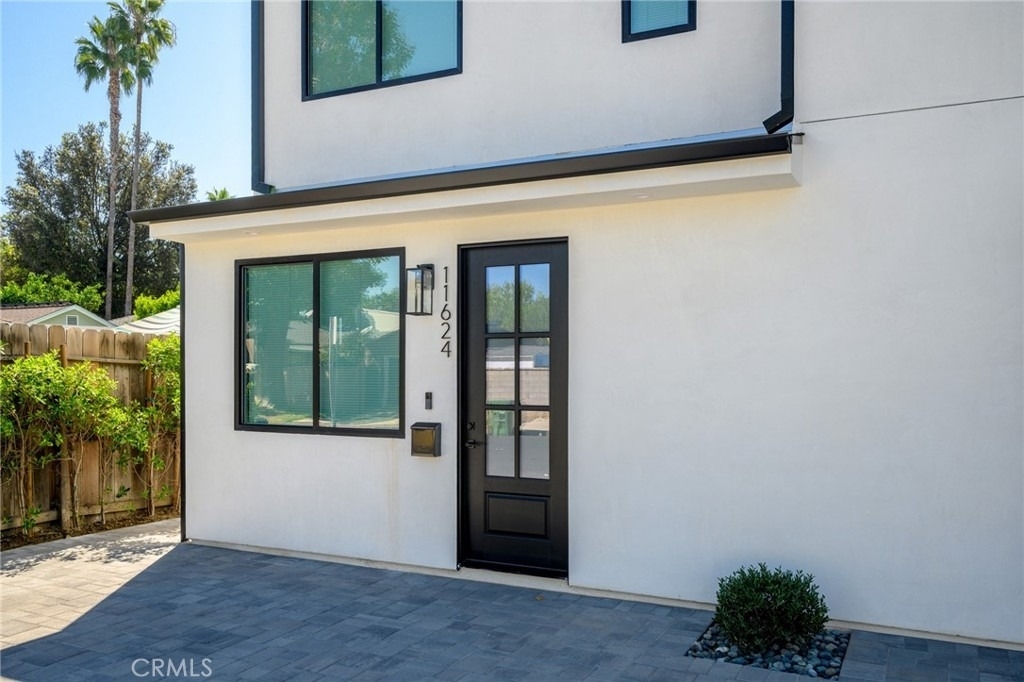 11626 Weddington Street - Photo 24