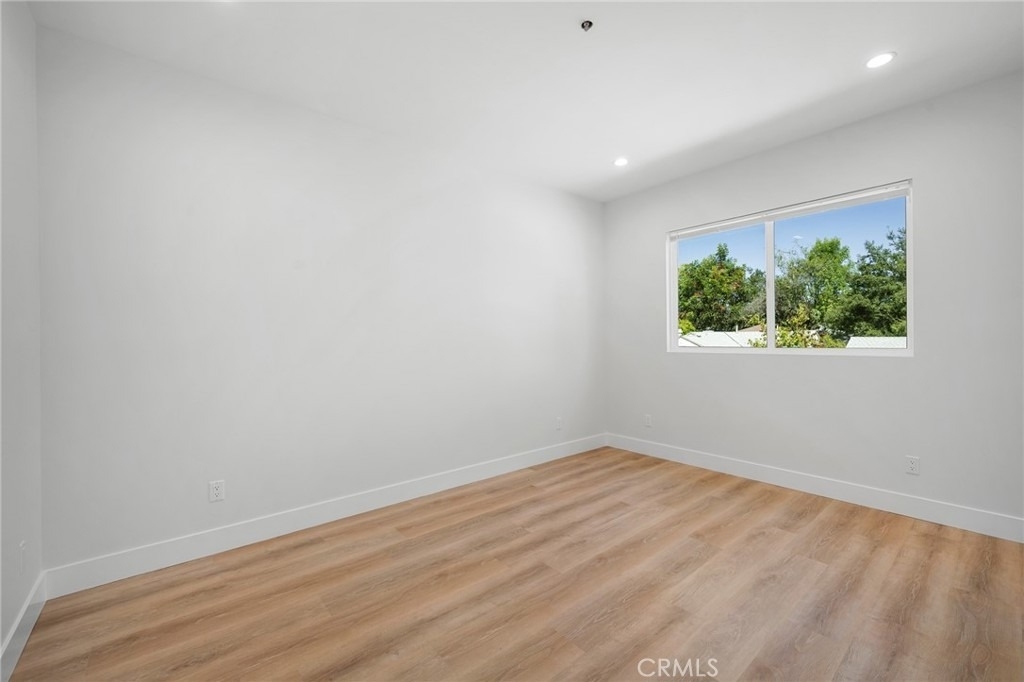 11626 Weddington Street - Photo 11