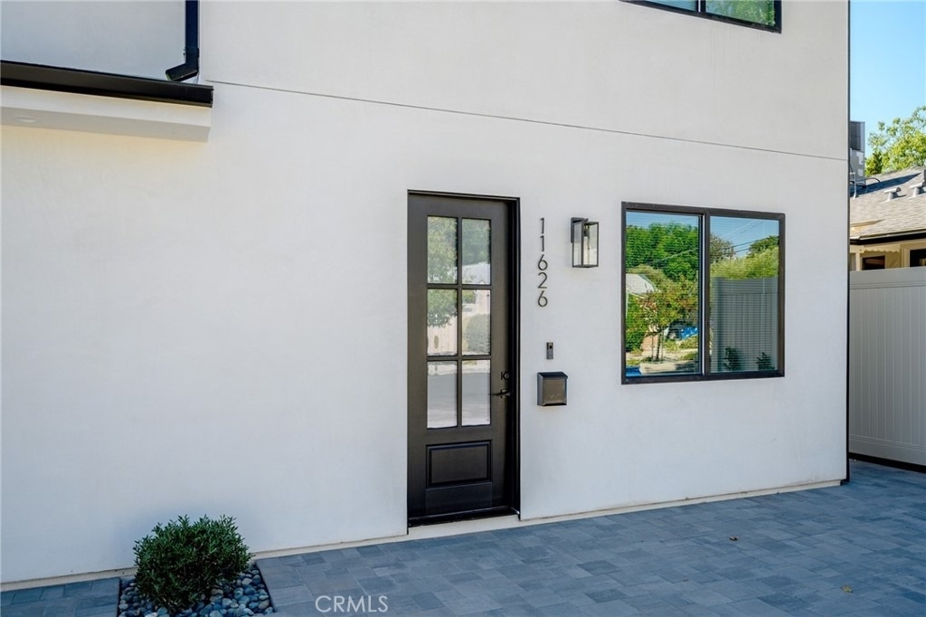 11626 Weddington Street - Photo 1