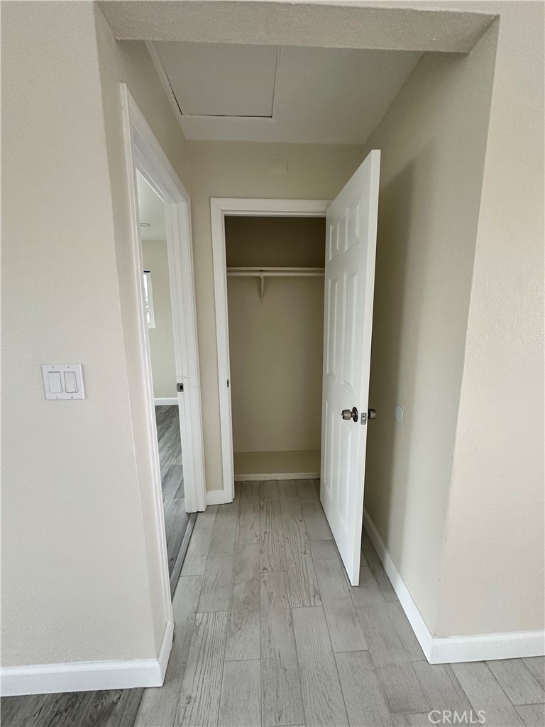 124 E 10th - Photo 5